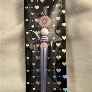 Purple and White Flower Party Favor Pen